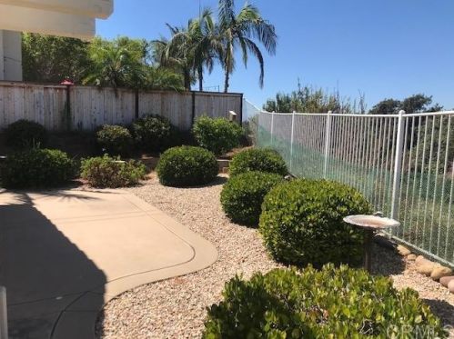 978 Bel Air Dr, Vista, CA 92084-5503