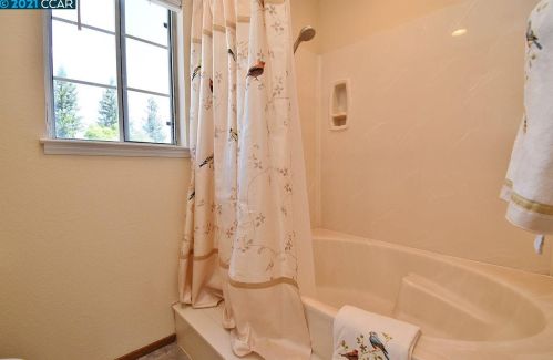 984 Springview Cir, San Ramon CA  94583-4721 exterior