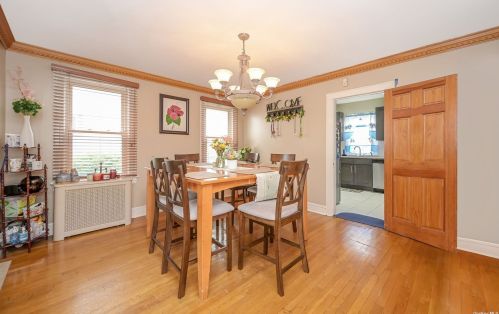 100-12 205th St, Jamaica NY  11423-2210 exterior