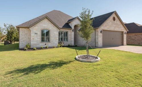 6624 Pinehurst Dr, Granbury, TX 76049