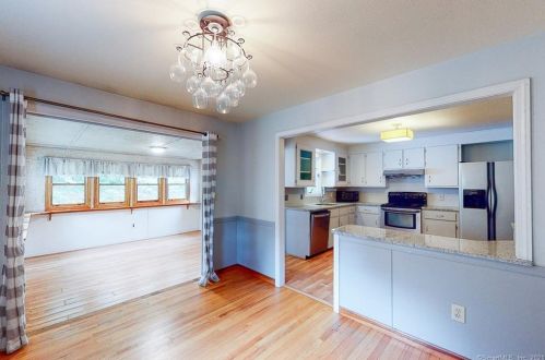 46 Sabin St, Putnam CT  06260-1842 exterior