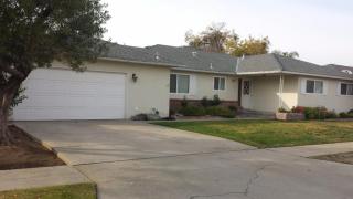 6073 Flora Ave, Fresno, CA 93710-5609