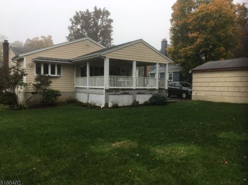 40 Jacobus Ave, Little Falls NJ  07424-2305 exterior