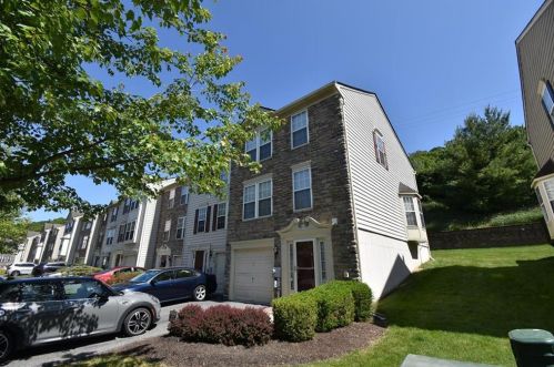 128 Knollwood Dr, Easton, PA 18042-7116