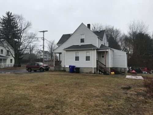 13 Riverview St, Taunton, MA 02780-4917