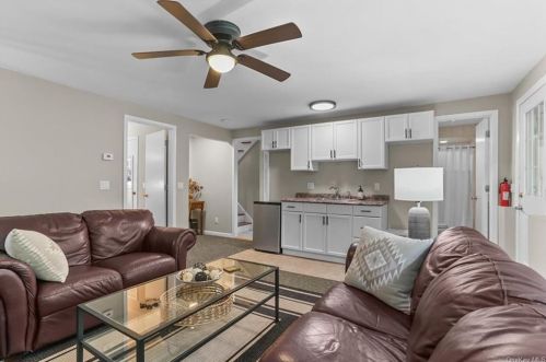 32 Mayer Dr, Airmont NY  10901-3729 exterior