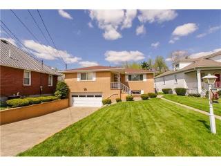 9 Church St, Fairchance, PA 15436-1105