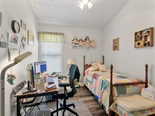 2545 86th Dr, Vero Beach FL  32966-5026 exterior