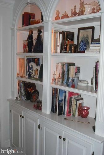 1111 Delta Rd, Red Lion PA  17356-9724 exterior