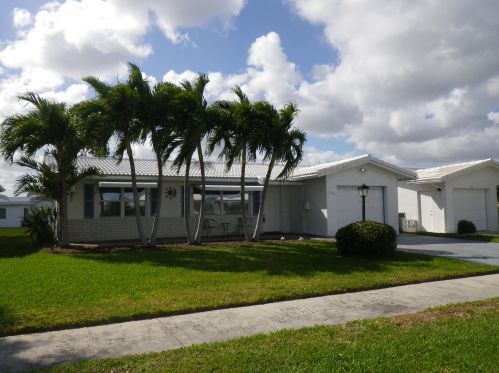 1707 16th St, Boynton Beach, FL 33426-6605