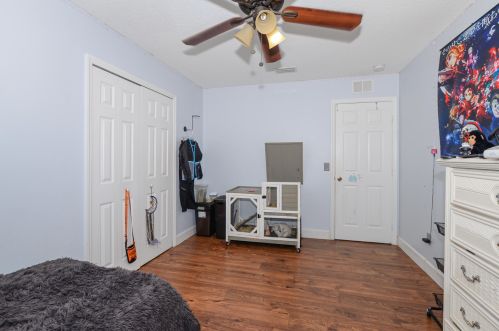 325 Gulfstream Ave, Fort Pierce FL 34983-1219 exterior