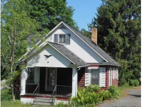 37 Belknap Rd, Endicott, NY 13760-8351