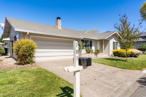 181 Mountain Vista Cir, Santa Rosa, CA 95409-6406