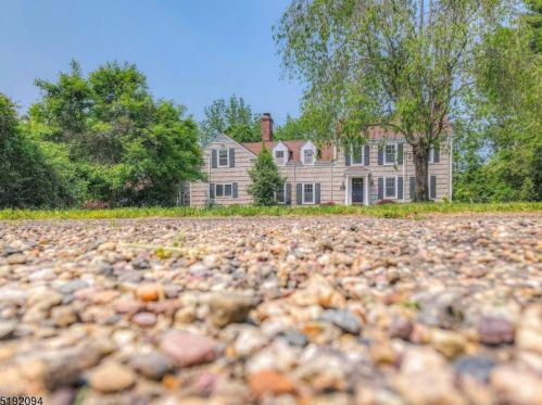 502 Van Beuren Rd, Morristown NJ  07960-6458 exterior