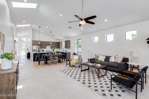 8149 10 Pl, Phoenix AZ 85014-3234 exterior