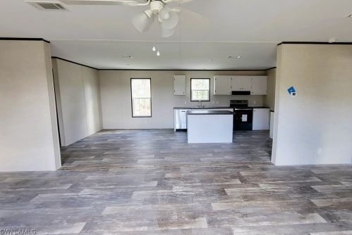 8816 Hampshire Ave, Arcadia FL 34269-3409 exterior