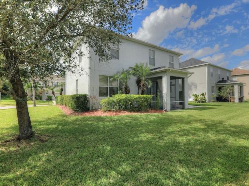672 Carriage Lake Way, Vero Beach, FL 32968-9477