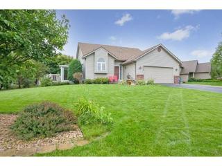 17418 Homestead Trl, Lakeville, MN 55044-6411