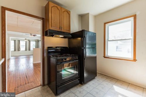 2215 Scovel Ave, Camden NJ  08110-1725 exterior