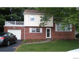 32 Edgewood Dr, Orangeburg, NY 10962-1610