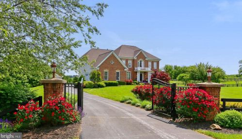 12760 Beebe Ct, Lovettsville VA  20180-2778 exterior