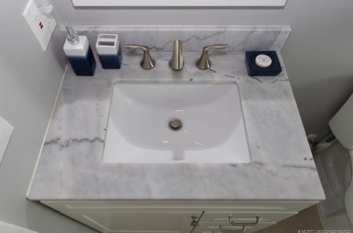 1656 28th Ave, Vero Beach FL  32960-3136 exterior