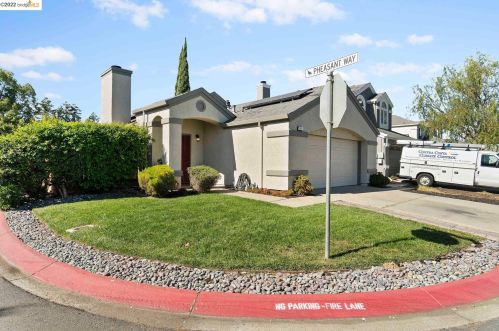 401 Mockingbird Ln, Oakley, CA 94561-3415