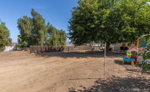 9606 Marilla Dr, Lakeside CA  92040-2806 exterior