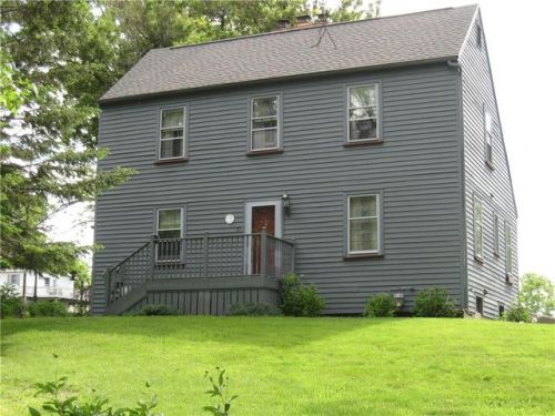 10 Whitford Dr, New Hyde Park, NY 14480-9711