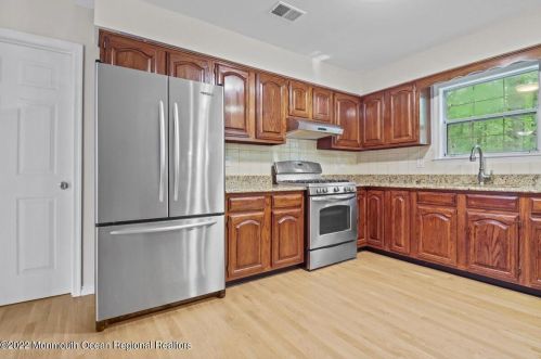 58 Arbor Dr, Wall Township NJ 07731-3080 exterior