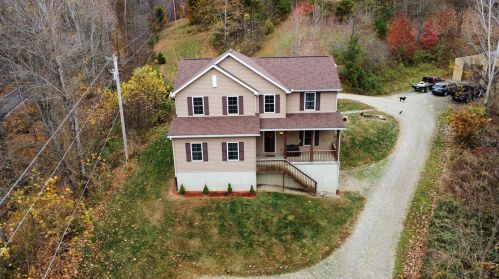16717 Thompson Ridge Rd, Laurelville, OH 43135-9238