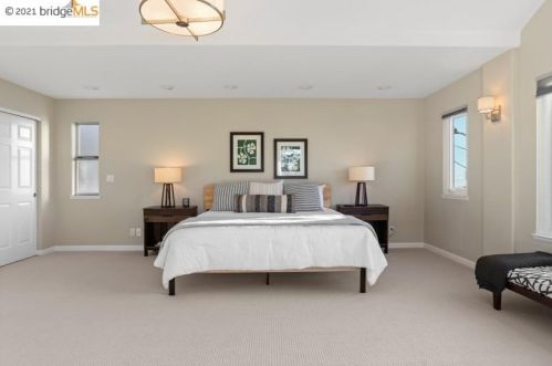 5525 Balboa Dr, Oakland CA 94611-2313 exterior