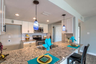 5835 Paradise Ln, Glendale, AZ 85306-2421
