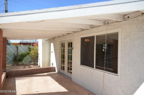 1017 Farr St, Tucson, AZ 85705-3413