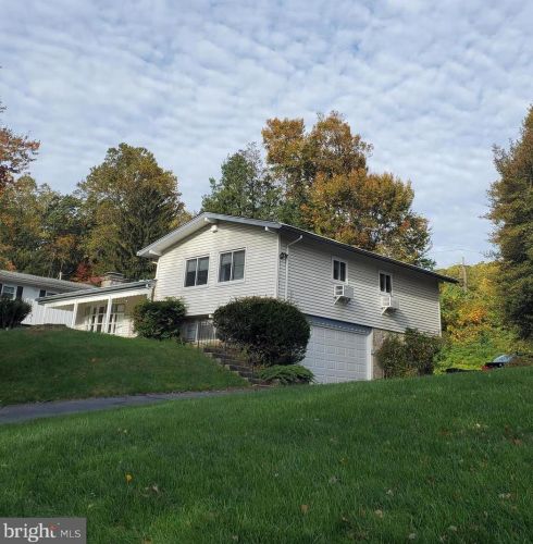 161 Lantern Ln, Norristown, PA 19406-3728