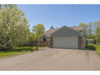 1991 Clarence St, Saint Paul, MN 55109-3509