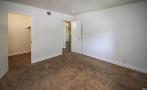 502 Arcadia Dr, Vacaville CA  95687-3355 exterior