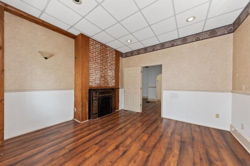 110 State St, Brown County, OH 45121-1413
