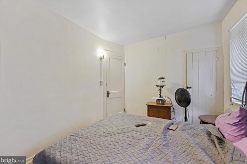 216 Carlisle St, Hanover PA 17331-2448 exterior