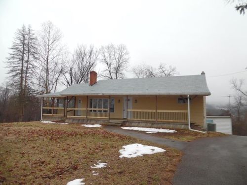 12431 Stone Crk Rdg Rd, Huntingdon PA  16652-6331 exterior