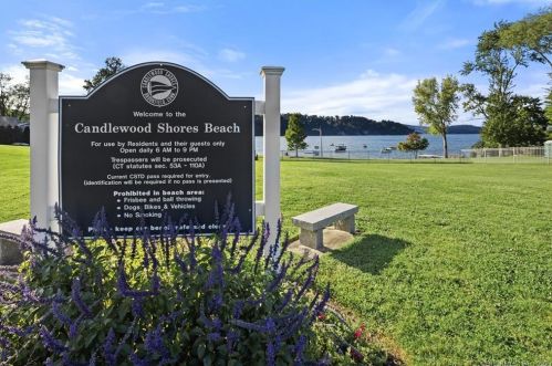 39 Clearview Dr, Brookfield Center CT  06804-1407 exterior