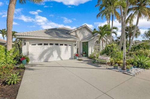7008 Burnt Sienna Cir, Naples, FL 34109-7827