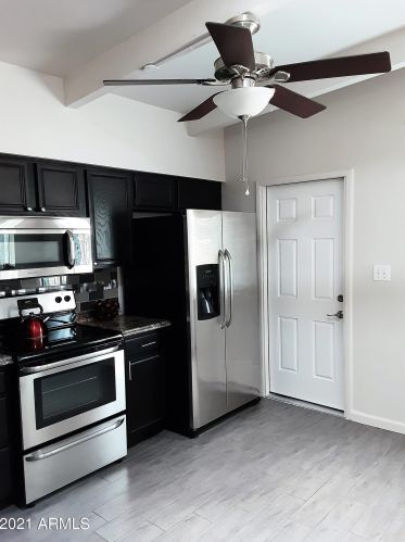 4752 14th St, Phoenix AZ  85014-3798 exterior