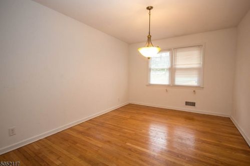 41 Main St, Wantage NJ  07461-2306 exterior