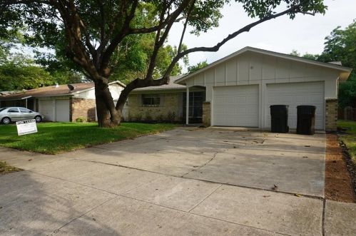 2102 Redbud Ln, Plano TX  75074-5022 exterior