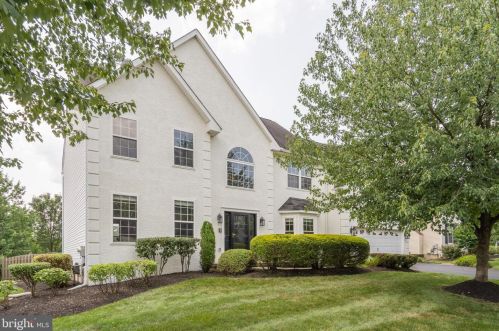 3867 Vincent Dr, Collegeville, PA 19426-3058