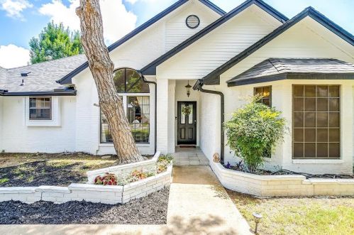 3808 Chestnut St, Fort Worth, TX 76137-1629