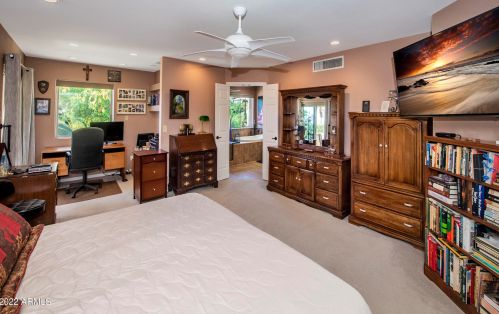 15815 Thistle Dr, Scottsdale AZ 85268-4446 exterior