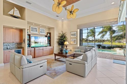 482 Terra Vista Ct, Naples, FL 34119-1820