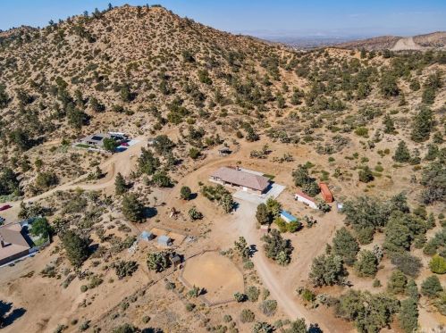 2676 Mustang Ln, Wrightwood CA  92397 exterior